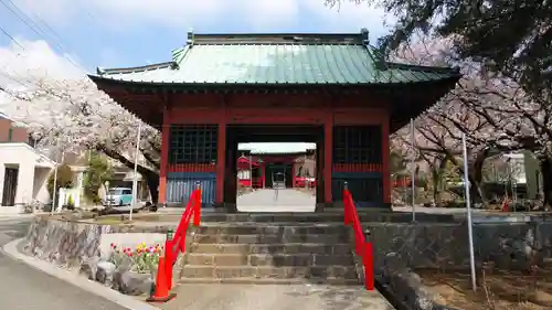 延命寺の山門