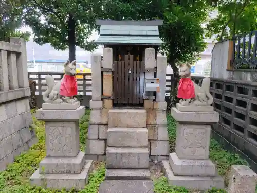 東築地神社（東築地町）の末社・摂社