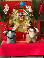 豊景神社の{uncategorized: "未分類", other: "その他", undefined: "問題あり", building: "その他建物", grave: "お墓", sacred_gate: "鳥居", guardian: "狛犬", statue: "像", buddha: "仏像", history: "歴史", nature: "自然", garden: "庭園", animal: "動物", pagoda: "塔", temizu: "手水舎", mountain_gate: "山門・神門", sanctuary: "本殿・本堂", subordinate: "末社・摂社", art: "芸術", scenery: "景色", jizo: "地蔵", ema: "絵馬", goshuin: "御朱印", omikuji: "おみくじ", items: "授与品その他", amulet: "お守り", goshuincho: "御朱印帳", eats: "食事", festival: "お祭り", votive_dance: "神楽", shichigosan: "七五三参", wedding: "結婚式", experience: "体験その他", initially: "初詣", around: "周辺", anti_infection: "感染症対策"}