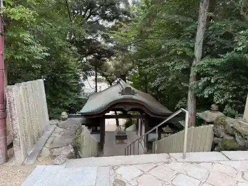 往馬坐伊古麻都比古神社の{uncategorized: "未分類", other: "その他", undefined: "問題あり", building: "その他建物", grave: "お墓", sacred_gate: "鳥居", guardian: "狛犬", statue: "像", buddha: "仏像", history: "歴史", nature: "自然", garden: "庭園", animal: "動物", pagoda: "塔", temizu: "手水舎", mountain_gate: "山門・神門", sanctuary: "本殿・本堂", subordinate: "末社・摂社", art: "芸術", scenery: "景色", jizo: "地蔵", ema: "絵馬", goshuin: "御朱印", omikuji: "おみくじ", items: "授与品その他", amulet: "お守り", goshuincho: "御朱印帳", eats: "食事", festival: "お祭り", votive_dance: "神楽", shichigosan: "七五三参", wedding: "結婚式", experience: "体験その他", initially: "初詣", around: "周辺", anti_infection: "感染症対策"}