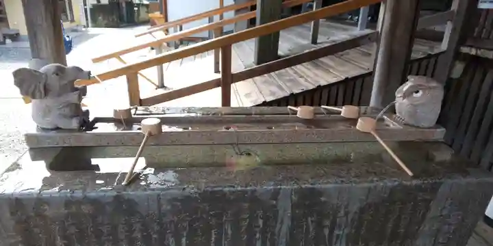 弘明寺の手水舎