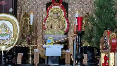 富山寺の本殿・本堂