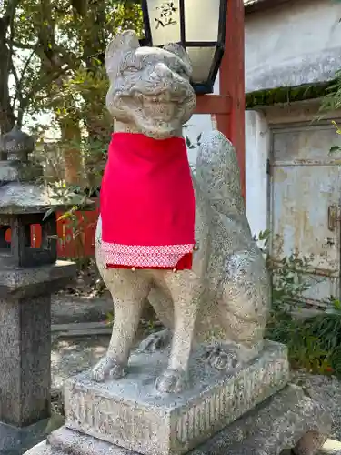 源九郎稲荷神社の狛犬