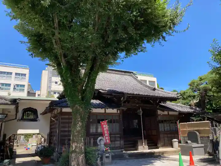 魚籃寺の本殿・本堂