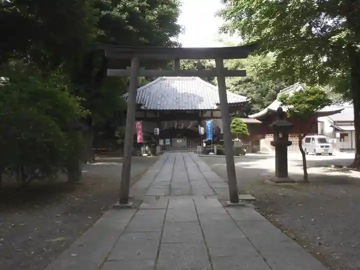 平塚神社の鳥居