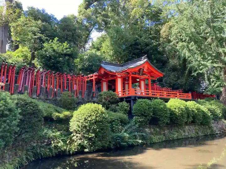 根津神社の末社・摂社