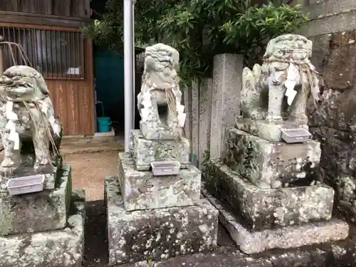 羽浦神社の狛犬