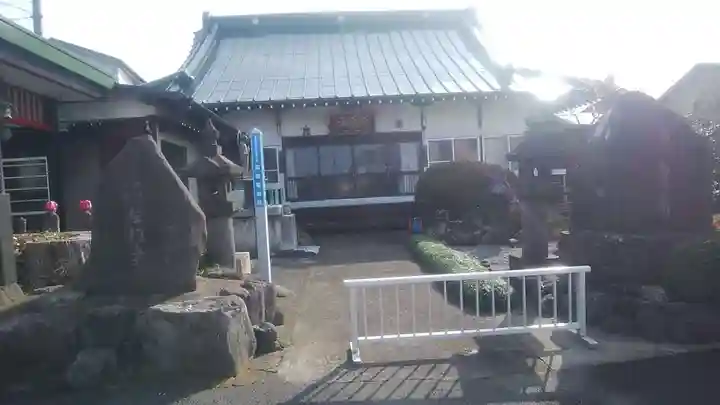 玉泉寺の本殿・本堂