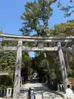 寒川神社の{uncategorized: "未分類", other: "その他", undefined: "問題あり", building: "その他建物", grave: "お墓", sacred_gate: "鳥居", guardian: "狛犬", statue: "像", buddha: "仏像", history: "歴史", nature: "自然", garden: "庭園", animal: "動物", pagoda: "塔", temizu: "手水舎", mountain_gate: "山門・神門", sanctuary: "本殿・本堂", subordinate: "末社・摂社", art: "芸術", scenery: "景色", jizo: "地蔵", ema: "絵馬", goshuin: "御朱印", omikuji: "おみくじ", items: "授与品その他", amulet: "お守り", goshuincho: "御朱印帳", eats: "食事", festival: "お祭り", votive_dance: "神楽", shichigosan: "七五三参", wedding: "結婚式", experience: "体験その他", initially: "初詣", around: "周辺", anti_infection: "感染症対策"}