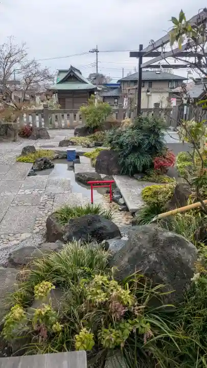 白鷺神社の{uncategorized: "未分類", other: "その他", undefined: "問題あり", building: "その他建物", grave: "お墓", sacred_gate: "鳥居", guardian: "狛犬", statue: "像", buddha: "仏像", history: "歴史", nature: "自然", garden: "庭園", animal: "動物", pagoda: "塔", temizu: "手水舎", mountain_gate: "山門・神門", sanctuary: "本殿・本堂", subordinate: "末社・摂社", art: "芸術", scenery: "景色", jizo: "地蔵", ema: "絵馬", goshuin: "御朱印", omikuji: "おみくじ", items: "授与品その他", amulet: "お守り", goshuincho: "御朱印帳", eats: "食事", festival: "お祭り", votive_dance: "神楽", shichigosan: "七五三参", wedding: "結婚式", experience: "体験その他", initially: "初詣", around: "周辺", anti_infection: "感染症対策"}
