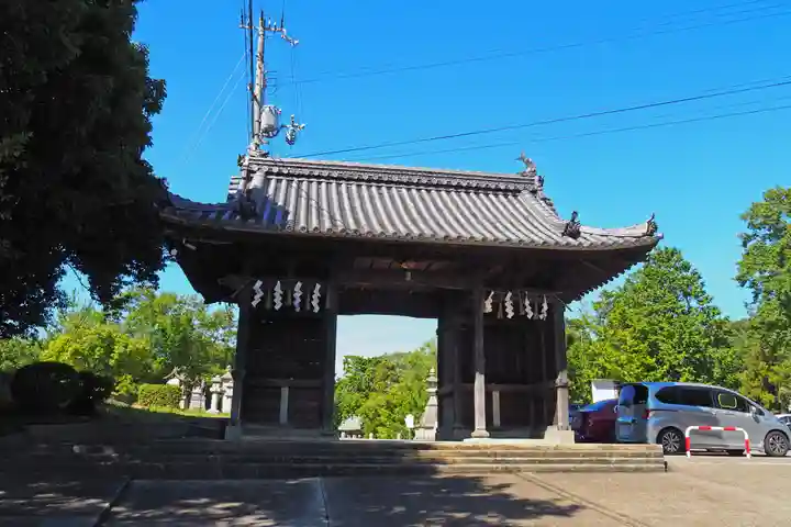 日岡神社の山門・神門