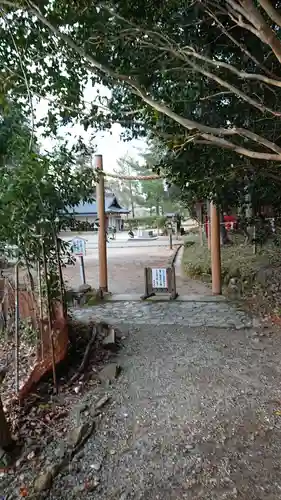 檜原神社（大神神社摂社）のその他建物