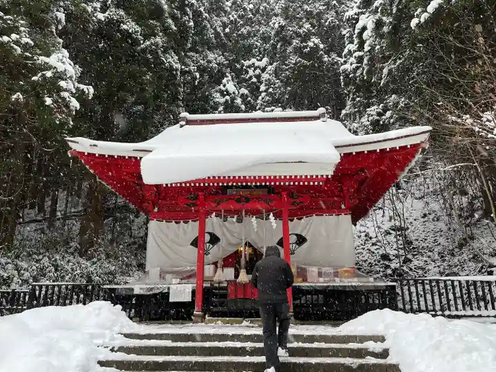 御座石神社(秋田県)
