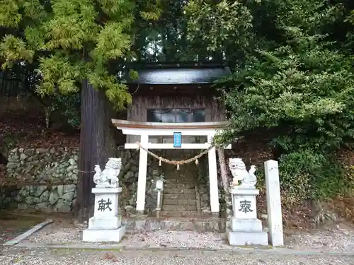 八幡神社の鳥居