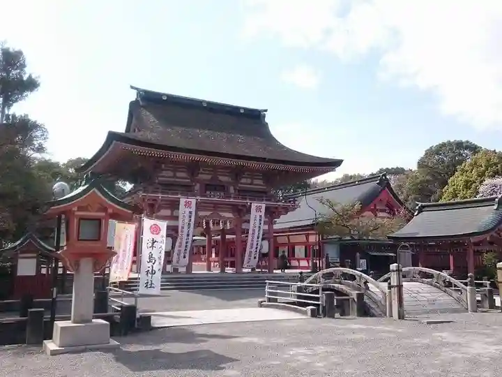 津島神社の山門・神門