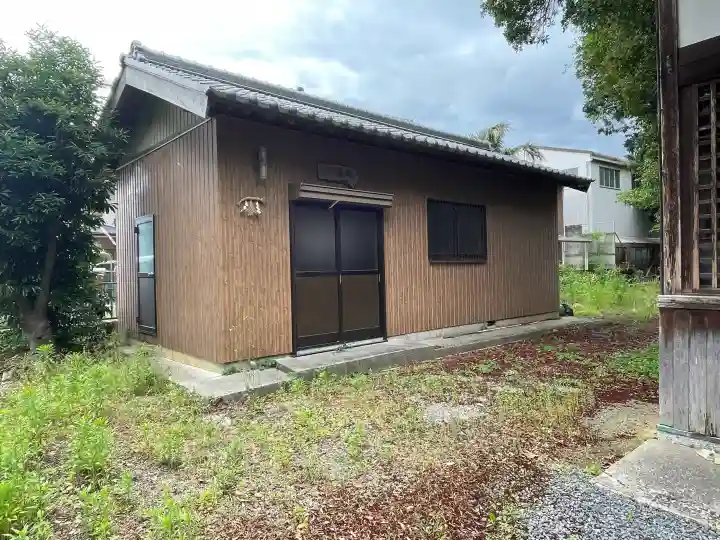 加和良神社の{uncategorized: "未分類", other: "その他", undefined: "問題あり", building: "その他建物", grave: "お墓", sacred_gate: "鳥居", guardian: "狛犬", statue: "像", buddha: "仏像", history: "歴史", nature: "自然", garden: "庭園", animal: "動物", pagoda: "塔", temizu: "手水舎", mountain_gate: "山門・神門", sanctuary: "本殿・本堂", subordinate: "末社・摂社", art: "芸術", scenery: "景色", jizo: "地蔵", ema: "絵馬", goshuin: "御朱印", omikuji: "おみくじ", items: "授与品その他", amulet: "お守り", goshuincho: "御朱印帳", eats: "食事", festival: "お祭り", votive_dance: "神楽", shichigosan: "七五三参", wedding: "結婚式", experience: "体験その他", initially: "初詣", around: "周辺", anti_infection: "感染症対策"}