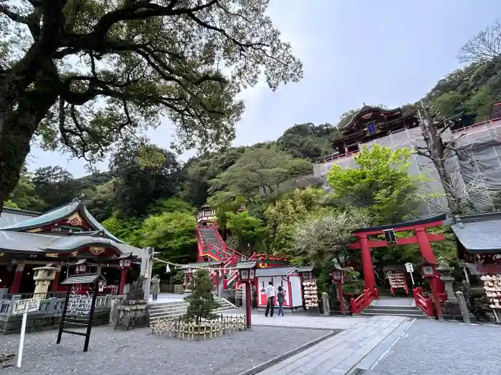 祐徳稲荷神社の{uncategorized: "未分類", other: "その他", undefined: "問題あり", building: "その他建物", grave: "お墓", sacred_gate: "鳥居", guardian: "狛犬", statue: "像", buddha: "仏像", history: "歴史", nature: "自然", garden: "庭園", animal: "動物", pagoda: "塔", temizu: "手水舎", mountain_gate: "山門・神門", sanctuary: "本殿・本堂", subordinate: "末社・摂社", art: "芸術", scenery: "景色", jizo: "地蔵", ema: "絵馬", goshuin: "御朱印", omikuji: "おみくじ", items: "授与品その他", amulet: "お守り", goshuincho: "御朱印帳", eats: "食事", festival: "お祭り", votive_dance: "神楽", shichigosan: "七五三参", wedding: "結婚式", experience: "体験その他", initially: "初詣", around: "周辺", anti_infection: "感染症対策"}