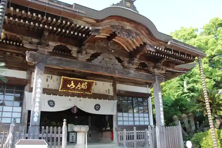 切幡寺の本殿・本堂