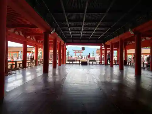 厳島神社(広島県)