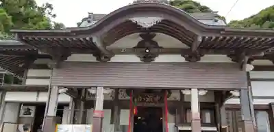 舘山寺の本殿・本堂