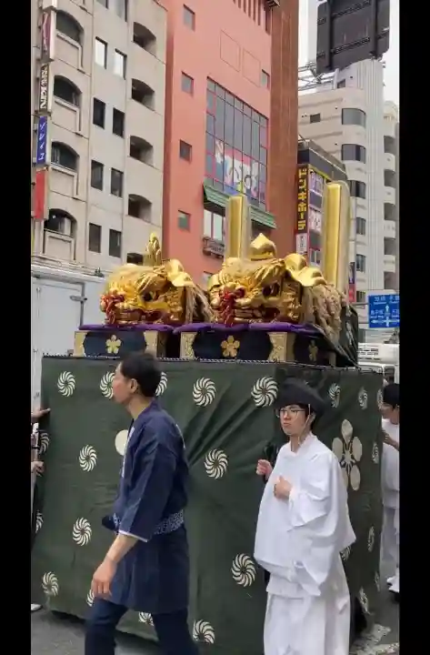 湯島天満宮の{uncategorized: "未分類", other: "その他", undefined: "問題あり", building: "その他建物", grave: "お墓", sacred_gate: "鳥居", guardian: "狛犬", statue: "像", buddha: "仏像", history: "歴史", nature: "自然", garden: "庭園", animal: "動物", pagoda: "塔", temizu: "手水舎", mountain_gate: "山門・神門", sanctuary: "本殿・本堂", subordinate: "末社・摂社", art: "芸術", scenery: "景色", jizo: "地蔵", ema: "絵馬", goshuin: "御朱印", omikuji: "おみくじ", items: "授与品その他", amulet: "お守り", goshuincho: "御朱印帳", eats: "食事", festival: "お祭り", votive_dance: "神楽", shichigosan: "七五三参", wedding: "結婚式", experience: "体験その他", initially: "初詣", around: "周辺", anti_infection: "感染症対策"}