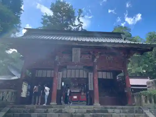 北口本宮冨士浅間神社の山門