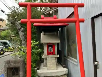 大蔵稲荷社の{uncategorized: "未分類", other: "その他", undefined: "問題あり", building: "その他建物", grave: "お墓", sacred_gate: "鳥居", guardian: "狛犬", statue: "像", buddha: "仏像", history: "歴史", nature: "自然", garden: "庭園", animal: "動物", pagoda: "塔", temizu: "手水舎", mountain_gate: "山門・神門", sanctuary: "本殿・本堂", subordinate: "末社・摂社", art: "芸術", scenery: "景色", jizo: "地蔵", ema: "絵馬", goshuin: "御朱印", omikuji: "おみくじ", items: "授与品その他", amulet: "お守り", goshuincho: "御朱印帳", eats: "食事", festival: "お祭り", votive_dance: "神楽", shichigosan: "七五三参", wedding: "結婚式", experience: "体験その他", initially: "初詣", around: "周辺", anti_infection: "感染症対策"}