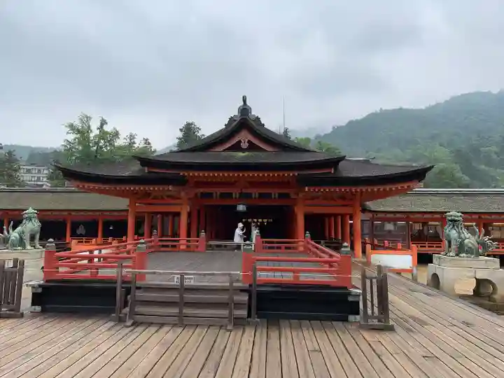 厳島神社の本殿・本堂