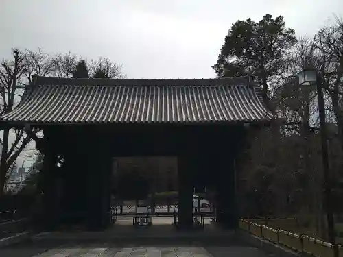 輪王寺両大師堂(寛永寺輪王殿)の山門