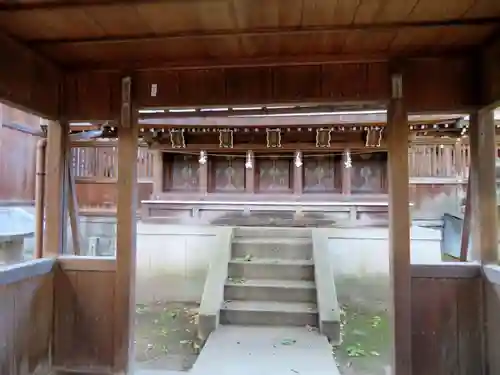 若宮八幡社の末社・摂社