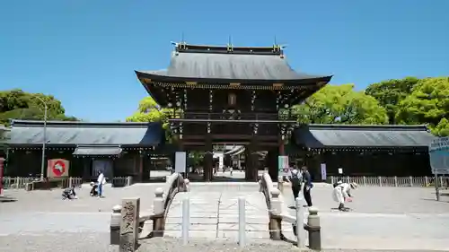 真清田神社の山門・神門