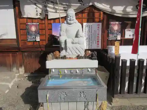 西宮神社の像