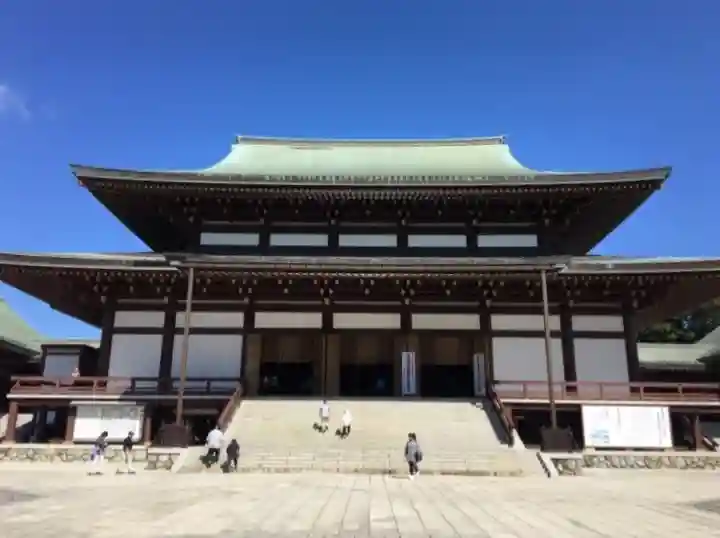 成田山新勝寺の本殿・本堂