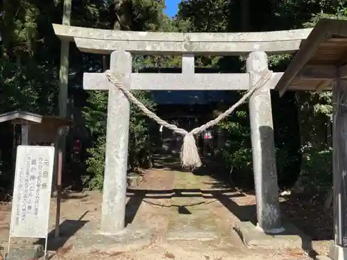 神明神社の鳥居