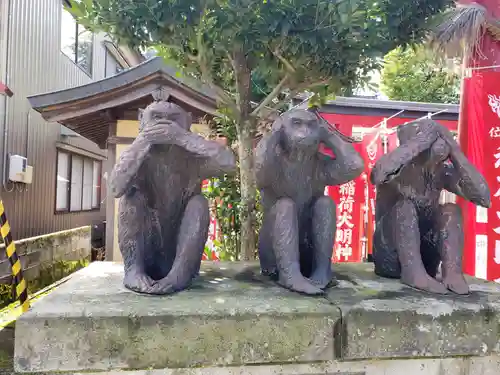 本折日吉神社の狛犬