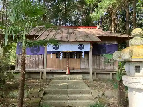 新里今宮神社の{uncategorized: "未分類", other: "その他", undefined: "問題あり", building: "その他建物", grave: "お墓", sacred_gate: "鳥居", guardian: "狛犬", statue: "像", buddha: "仏像", history: "歴史", nature: "自然", garden: "庭園", animal: "動物", pagoda: "塔", temizu: "手水舎", mountain_gate: "山門・神門", sanctuary: "本殿・本堂", subordinate: "末社・摂社", art: "芸術", scenery: "景色", jizo: "地蔵", ema: "絵馬", goshuin: "御朱印", omikuji: "おみくじ", items: "授与品その他", amulet: "お守り", goshuincho: "御朱印帳", eats: "食事", festival: "お祭り", votive_dance: "神楽", shichigosan: "七五三参", wedding: "結婚式", experience: "体験その他", initially: "初詣", around: "周辺", anti_infection: "感染症対策"}