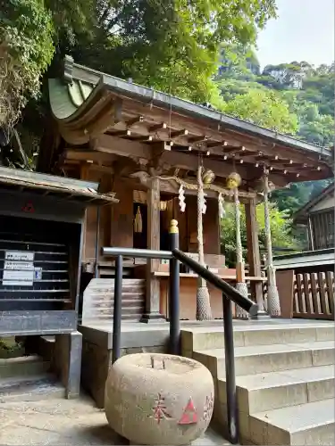 銭洗弁財天宇賀福神社(神奈川県)