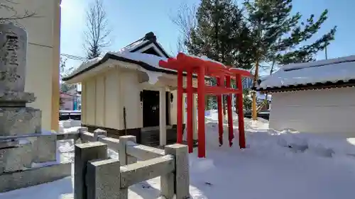 大休寺の末社