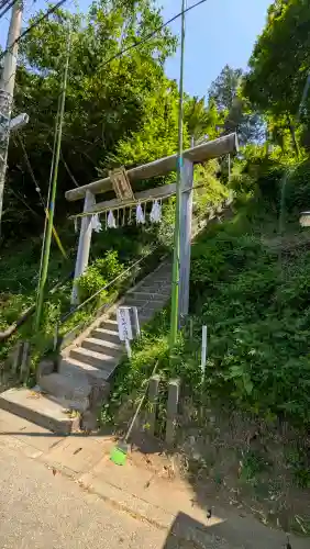 思金神社の{uncategorized: "未分類", other: "その他", undefined: "問題あり", building: "その他建物", grave: "お墓", sacred_gate: "鳥居", guardian: "狛犬", statue: "像", buddha: "仏像", history: "歴史", nature: "自然", garden: "庭園", animal: "動物", pagoda: "塔", temizu: "手水舎", mountain_gate: "山門・神門", sanctuary: "本殿・本堂", subordinate: "末社・摂社", art: "芸術", scenery: "景色", jizo: "地蔵", ema: "絵馬", goshuin: "御朱印", omikuji: "おみくじ", items: "授与品その他", amulet: "お守り", goshuincho: "御朱印帳", eats: "食事", festival: "お祭り", votive_dance: "神楽", shichigosan: "七五三参", wedding: "結婚式", experience: "体験その他", initially: "初詣", around: "周辺", anti_infection: "感染症対策"}