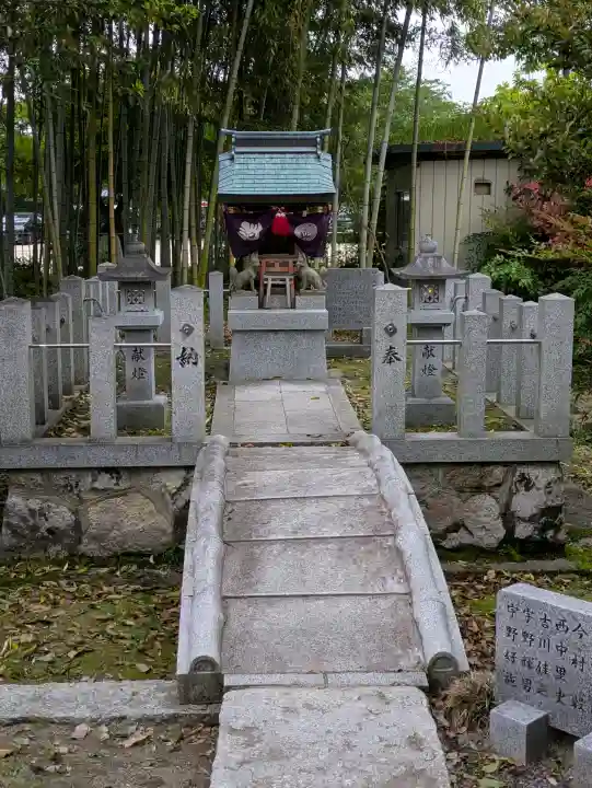 三大神社の{uncategorized: "未分類", other: "その他", undefined: "問題あり", building: "その他建物", grave: "お墓", sacred_gate: "鳥居", guardian: "狛犬", statue: "像", buddha: "仏像", history: "歴史", nature: "自然", garden: "庭園", animal: "動物", pagoda: "塔", temizu: "手水舎", mountain_gate: "山門・神門", sanctuary: "本殿・本堂", subordinate: "末社・摂社", art: "芸術", scenery: "景色", jizo: "地蔵", ema: "絵馬", goshuin: "御朱印", omikuji: "おみくじ", items: "授与品その他", amulet: "お守り", goshuincho: "御朱印帳", eats: "食事", festival: "お祭り", votive_dance: "神楽", shichigosan: "七五三参", wedding: "結婚式", experience: "体験その他", initially: "初詣", around: "周辺", anti_infection: "感染症対策"}