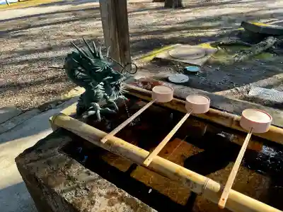 蠶養國神社の{uncategorized: "未分類", other: "その他", undefined: "問題あり", building: "その他建物", grave: "お墓", sacred_gate: "鳥居", guardian: "狛犬", statue: "像", buddha: "仏像", history: "歴史", nature: "自然", garden: "庭園", animal: "動物", pagoda: "塔", temizu: "手水舎", mountain_gate: "山門・神門", sanctuary: "本殿・本堂", subordinate: "末社・摂社", art: "芸術", scenery: "景色", jizo: "地蔵", ema: "絵馬", goshuin: "御朱印", omikuji: "おみくじ", items: "授与品その他", amulet: "お守り", goshuincho: "御朱印帳", eats: "食事", festival: "お祭り", votive_dance: "神楽", shichigosan: "七五三参", wedding: "結婚式", experience: "体験その他", initially: "初詣", around: "周辺", anti_infection: "感染症対策"}