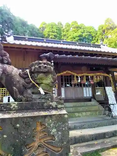 男女神社の狛犬