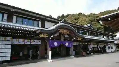 瑜伽山蓮台寺の本殿・本堂