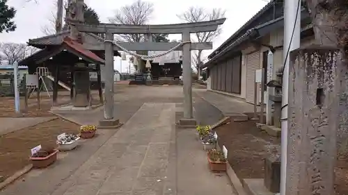 諏訪神社の鳥居