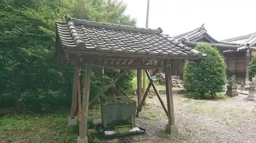 網戸神社の手水舎