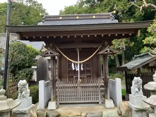 白蛇辨財天の{uncategorized: "未分類", other: "その他", undefined: "問題あり", building: "その他建物", grave: "お墓", sacred_gate: "鳥居", guardian: "狛犬", statue: "像", buddha: "仏像", history: "歴史", nature: "自然", garden: "庭園", animal: "動物", pagoda: "塔", temizu: "手水舎", mountain_gate: "山門・神門", sanctuary: "本殿・本堂", subordinate: "末社・摂社", art: "芸術", scenery: "景色", jizo: "地蔵", ema: "絵馬", goshuin: "御朱印", omikuji: "おみくじ", items: "授与品その他", amulet: "お守り", goshuincho: "御朱印帳", eats: "食事", festival: "お祭り", votive_dance: "神楽", shichigosan: "七五三参", wedding: "結婚式", experience: "体験その他", initially: "初詣", around: "周辺", anti_infection: "感染症対策"}