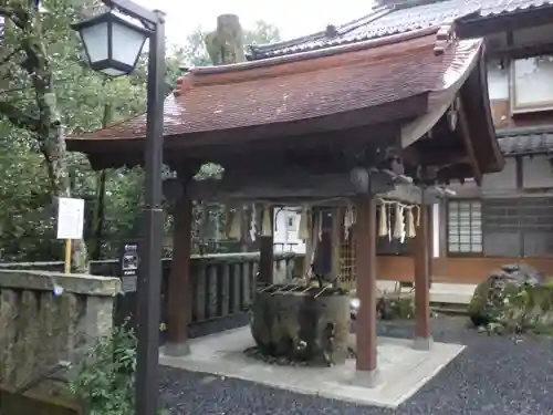 宇倍神社の手水