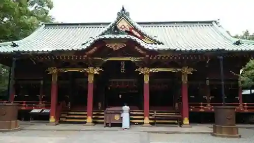 根津神社の本殿・本堂