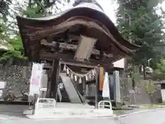 出羽月山湯殿山摂社岩根沢三神社（三山神社）の山門