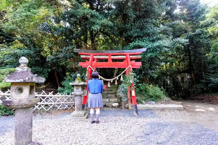 百々神社の末社・摂社